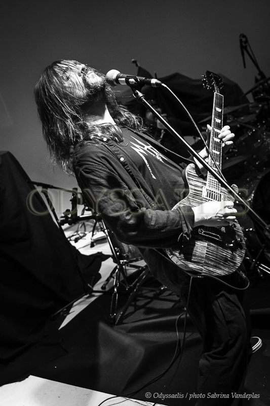 guitariste du groupe MaAR