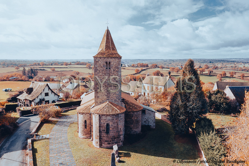 vue globale de l'église de Sainte-Thérence